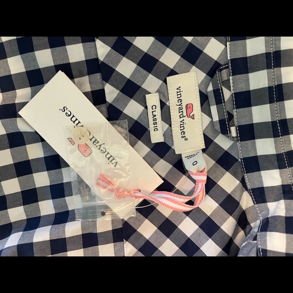 Vineyard Vines Classic Button Up - Picture 3 of 7
